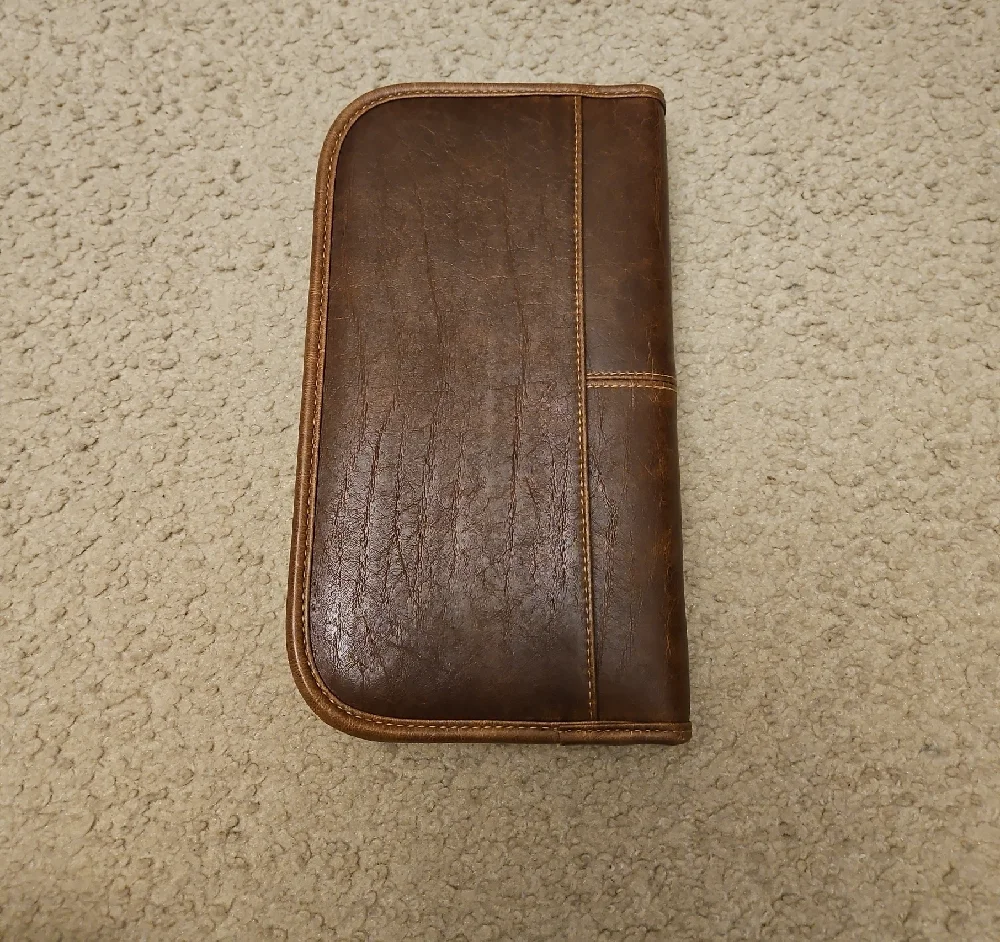 Kenneth Cole Reaction CD & DVD Holder | Leather Disc Case - Picture 3 of 7